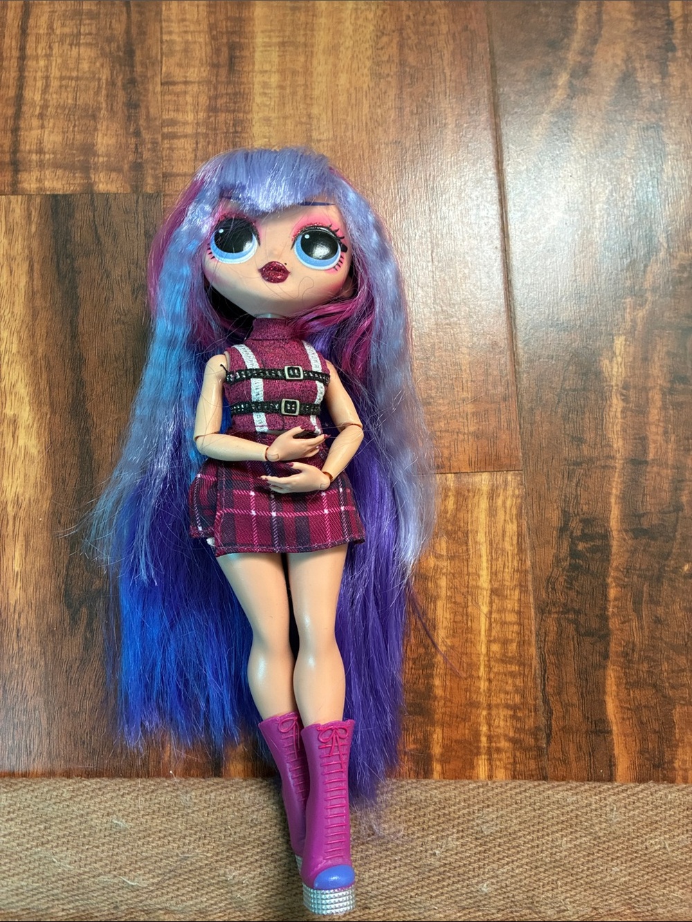 L.O.L. Surprise! O.M.G. Winter Disco "Shadow" fashion doll with accessories